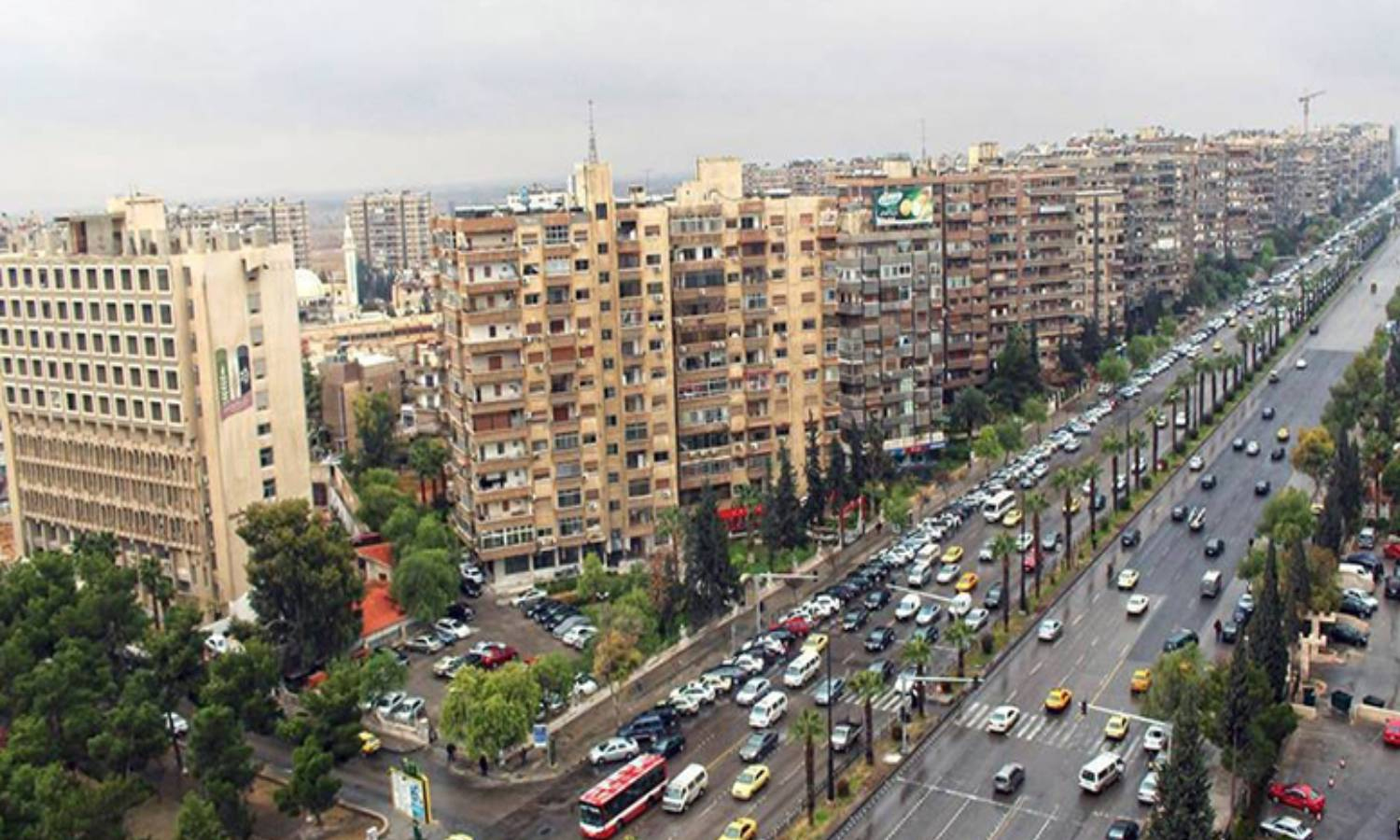 إيجارات دمشق ترتفع مع طلب الملاك الدفع بالدولار وتجاوزها مستوى الدخل