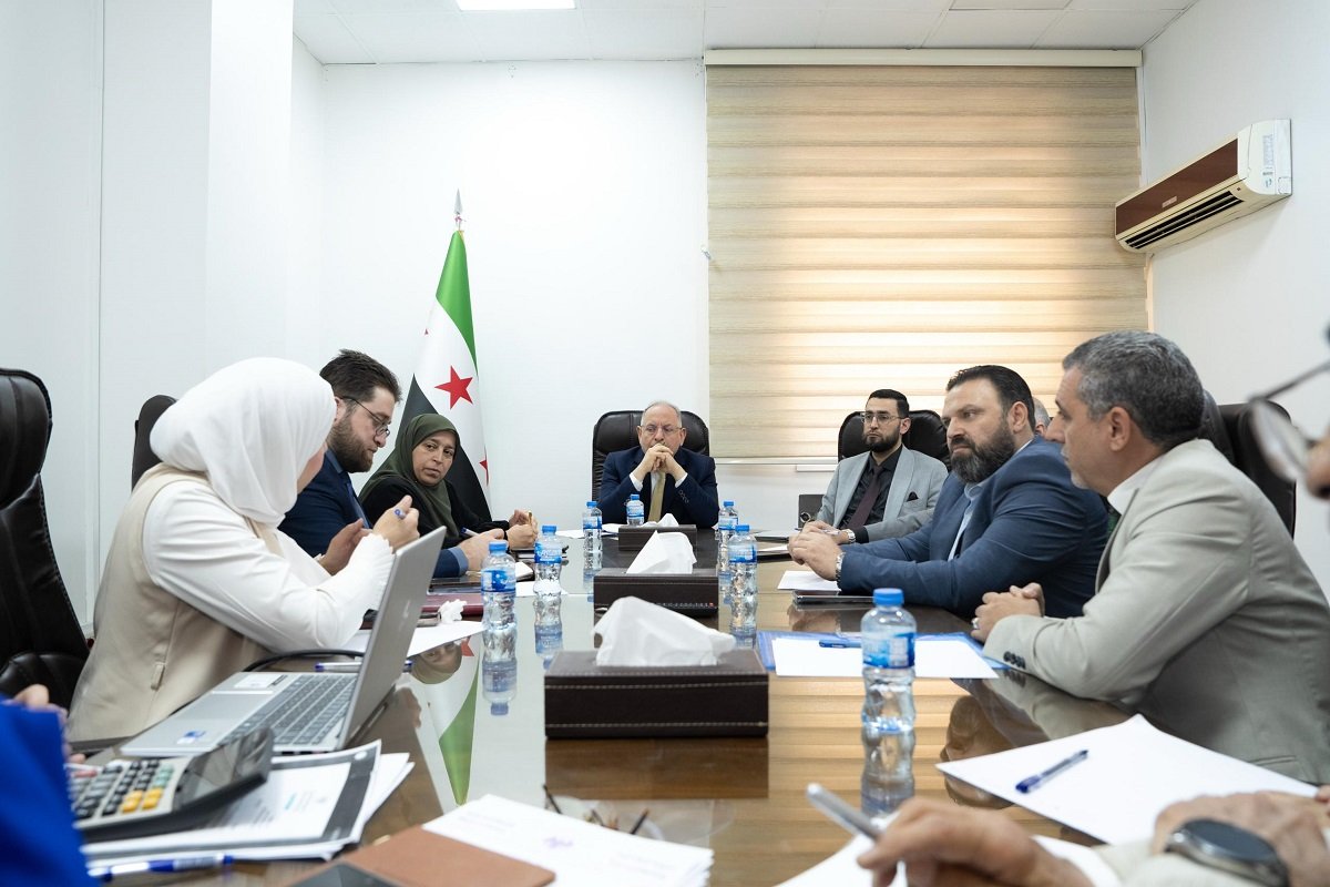الحكومة تُسرّع تطبيق زيادة معاشات المتقاعدين