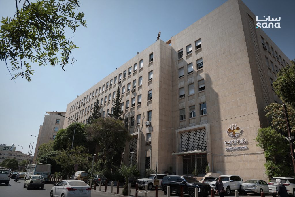 المالية السورية تصدر قراراً لمكافحة التهرب الضريبي عبر المستوردين الوهميين
