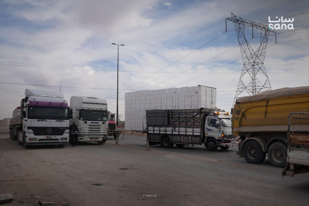 أجور نقل البضائع بين المحافظات السورية ترتفع 40-50% بفعل الوقود وسعر الصرف