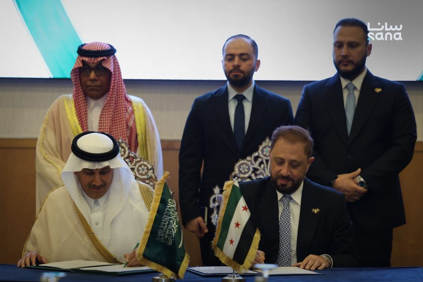 سوريا والسعودية توقّعان اتفاقية أجواء مفتوحة للنقل الجوي