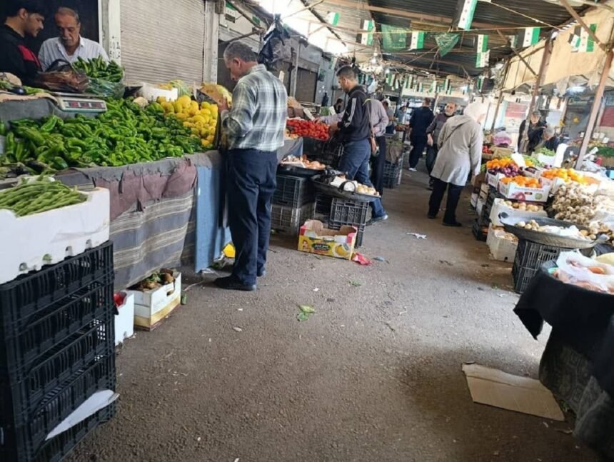 ارتفاع أسعار الخضار والفواكه في سوريا رغم وفرة الإنتاج الربيعي