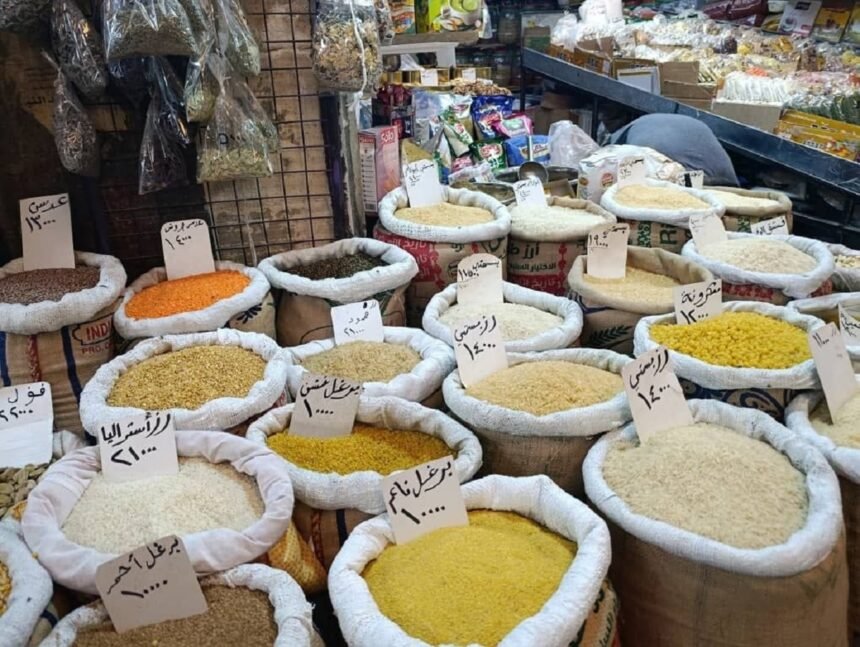 الليرة السورية تتعافى لكن أسعار الغذاء والمنظفات تبقى مرتفعة