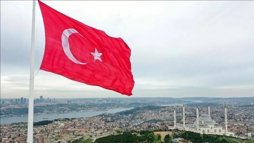تركيا تُلغي شرط تصريح العمل عن 2.26 مليون سوري تحت الحماية المؤقتة